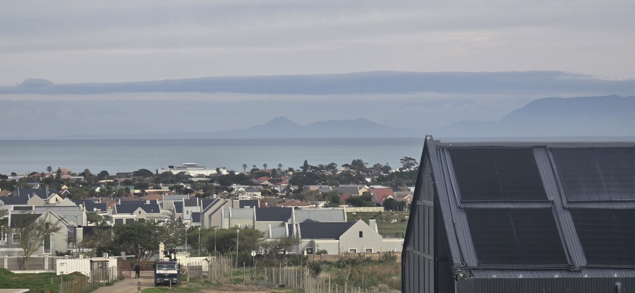To Let 2 Bedroom Property for Rent in Admirals Park Western Cape